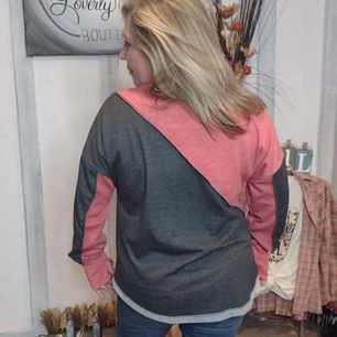 Jessy Color Block Reverse Stich Thumb Hole Top