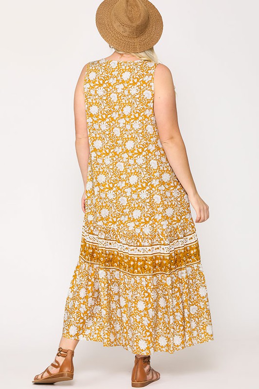 Happy Days Floral Printed Dress. Plus size.